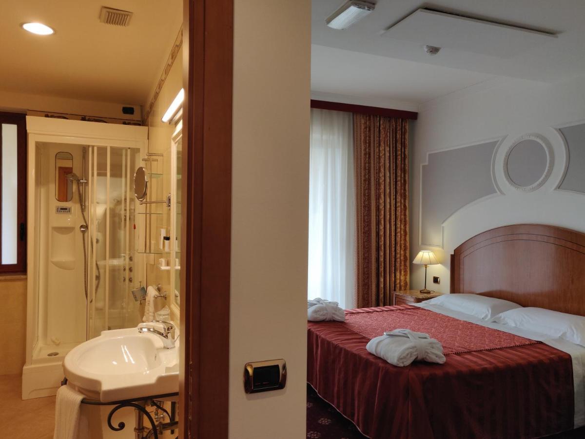 Parco dei Principi Hotel Roccella Ionica Esterno foto