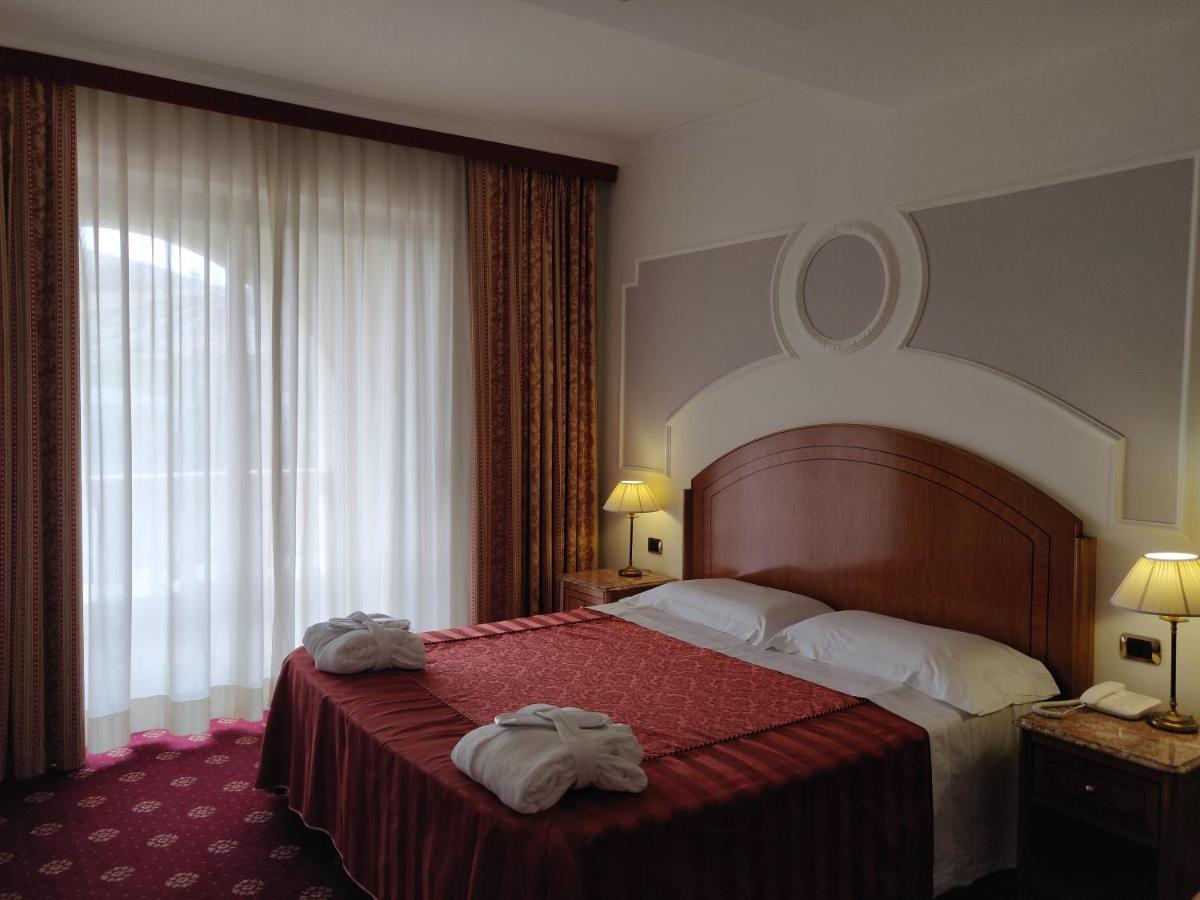 Parco dei Principi Hotel Roccella Ionica Esterno foto