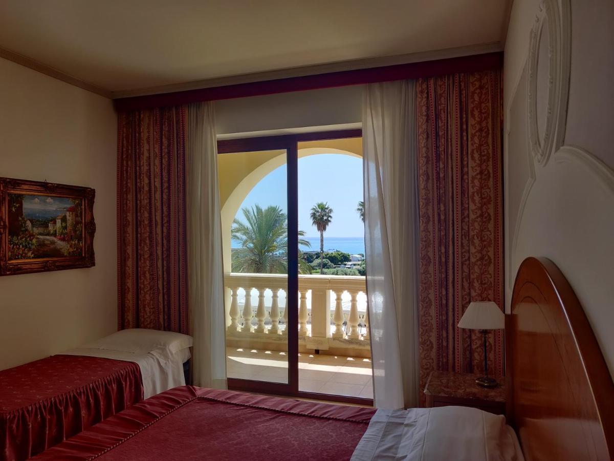 Parco dei Principi Hotel Roccella Ionica Esterno foto