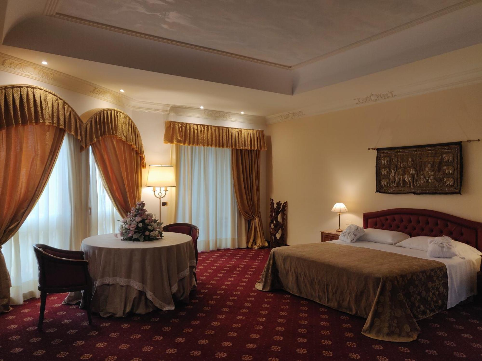 Parco dei Principi Hotel Roccella Ionica Esterno foto
