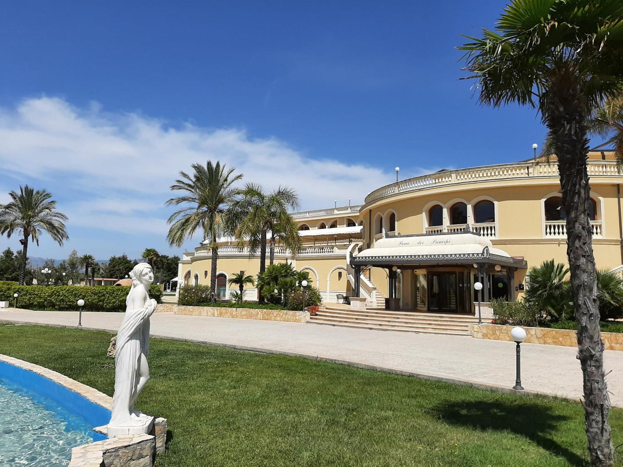 Parco dei Principi Hotel Roccella Ionica Esterno foto